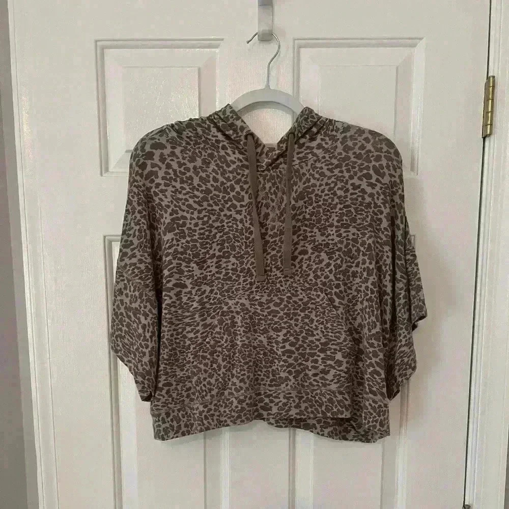 Mono B Crop Top